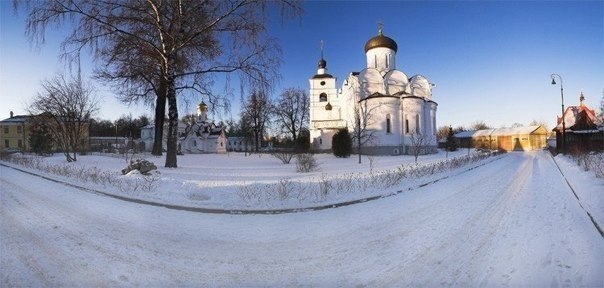 Самые красивые монастыри Подмосковья