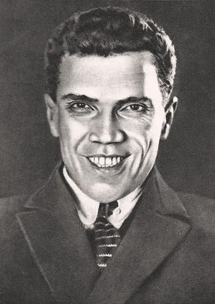 ЗНАЙ НАШИХ
