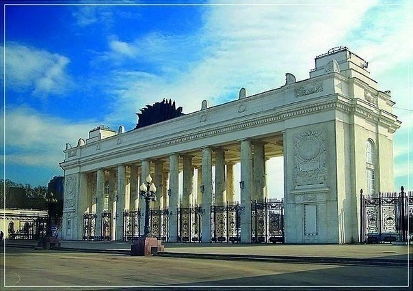 Десять самых интересных мест вокруг станции метро «Парк Культуры»